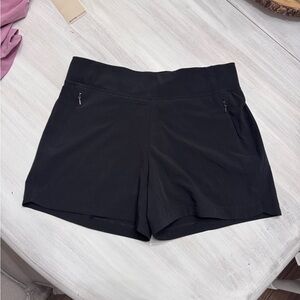 NWT Calia Anywhere Midrise 5” Shorts